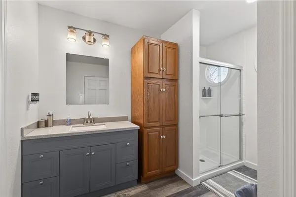 $695,000 | 981 South 9th Street, Odessa, MO 64076