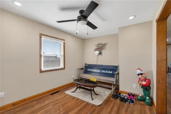 $695,000 | 981 South 9th Street, Odessa, MO 64076