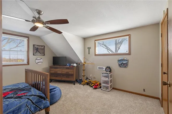 $695,000 | 981 South 9th Street, Odessa, MO 64076