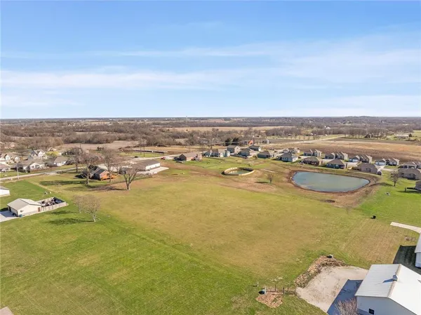 $695,000 | 981 South 9th Street, Odessa, MO 64076