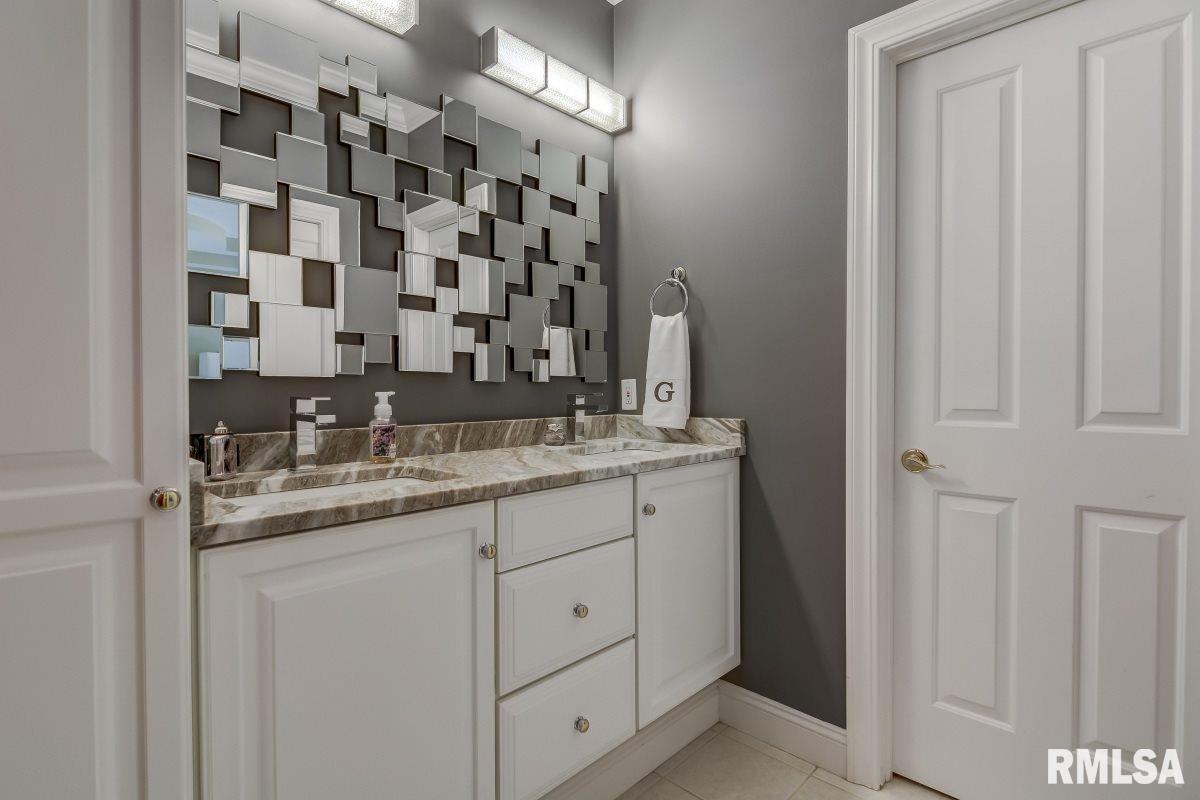 4913 Eagle Crest Court Springfield, IL 62711 - Photo 19 of 36 Gallery Image 19