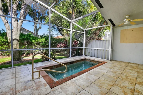 $429,000 | 9914 Harbour Lake Circle, Boynton Beach, FL 33437