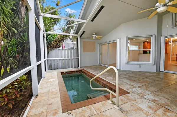 $429,000 | 9914 Harbour Lake Circle, Boynton Beach, FL 33437