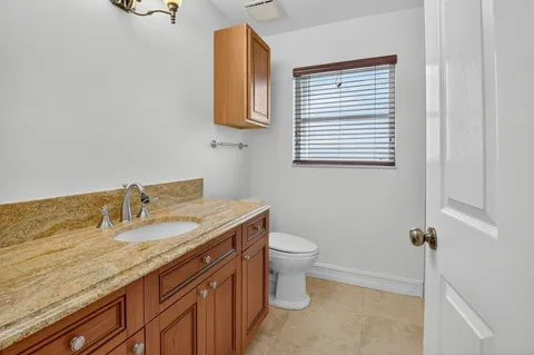 $429,000 | 9914 Harbour Lake Circle, Boynton Beach, FL 33437