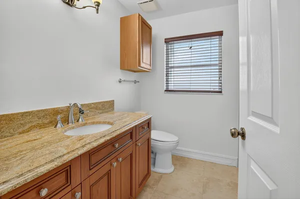 $429,000 | 9914 Harbour Lake Circle, Boynton Beach, FL 33437