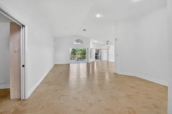 $429,000 | 9914 Harbour Lake Circle, Boynton Beach, FL 33437