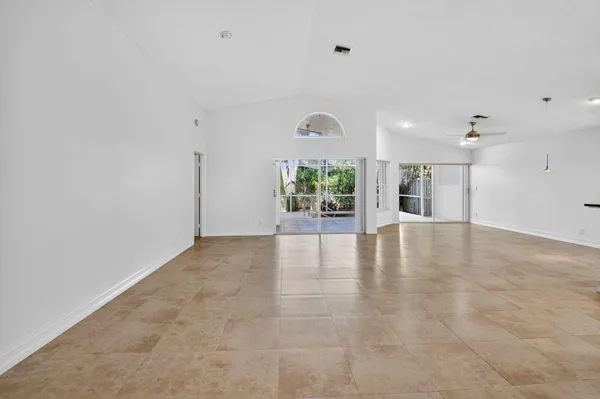 $429,000 | 9914 Harbour Lake Circle, Boynton Beach, FL 33437