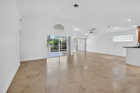 $429,000 | 9914 Harbour Lake Circle, Boynton Beach, FL 33437