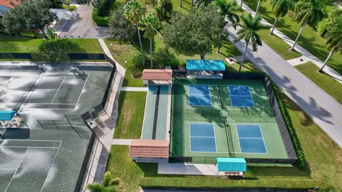 $429,000 | 9914 Harbour Lake Circle, Boynton Beach, FL 33437