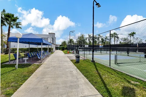 $429,000 | 9914 Harbour Lake Circle, Boynton Beach, FL 33437