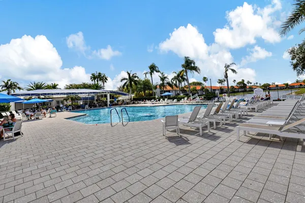 $429,000 | 9914 Harbour Lake Circle, Boynton Beach, FL 33437