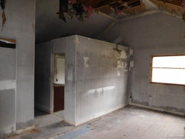 7809 Winans Lake Road Brighton, MI 48116 - Photo 13 of 23 Gallery Image 13