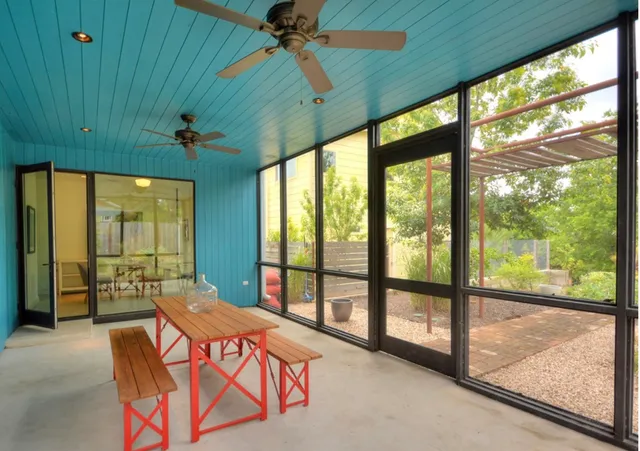 $5,200 | 2308 1/2 East 9th Street, Austin, TX 78702