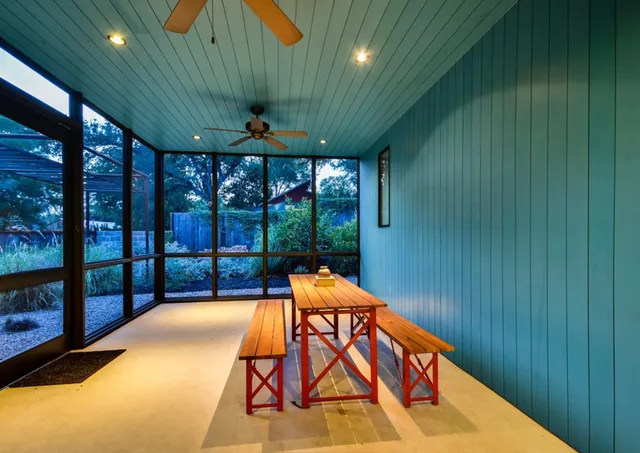 $5,200 | 2308 1/2 East 9th Street, Austin, TX 78702