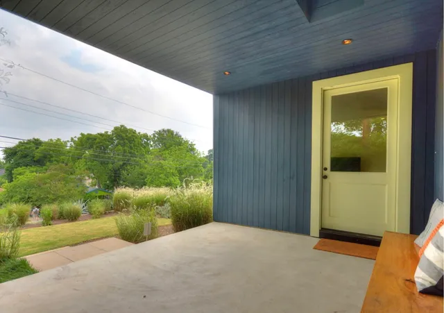 $5,200 | 2308 1/2 East 9th Street, Austin, TX 78702