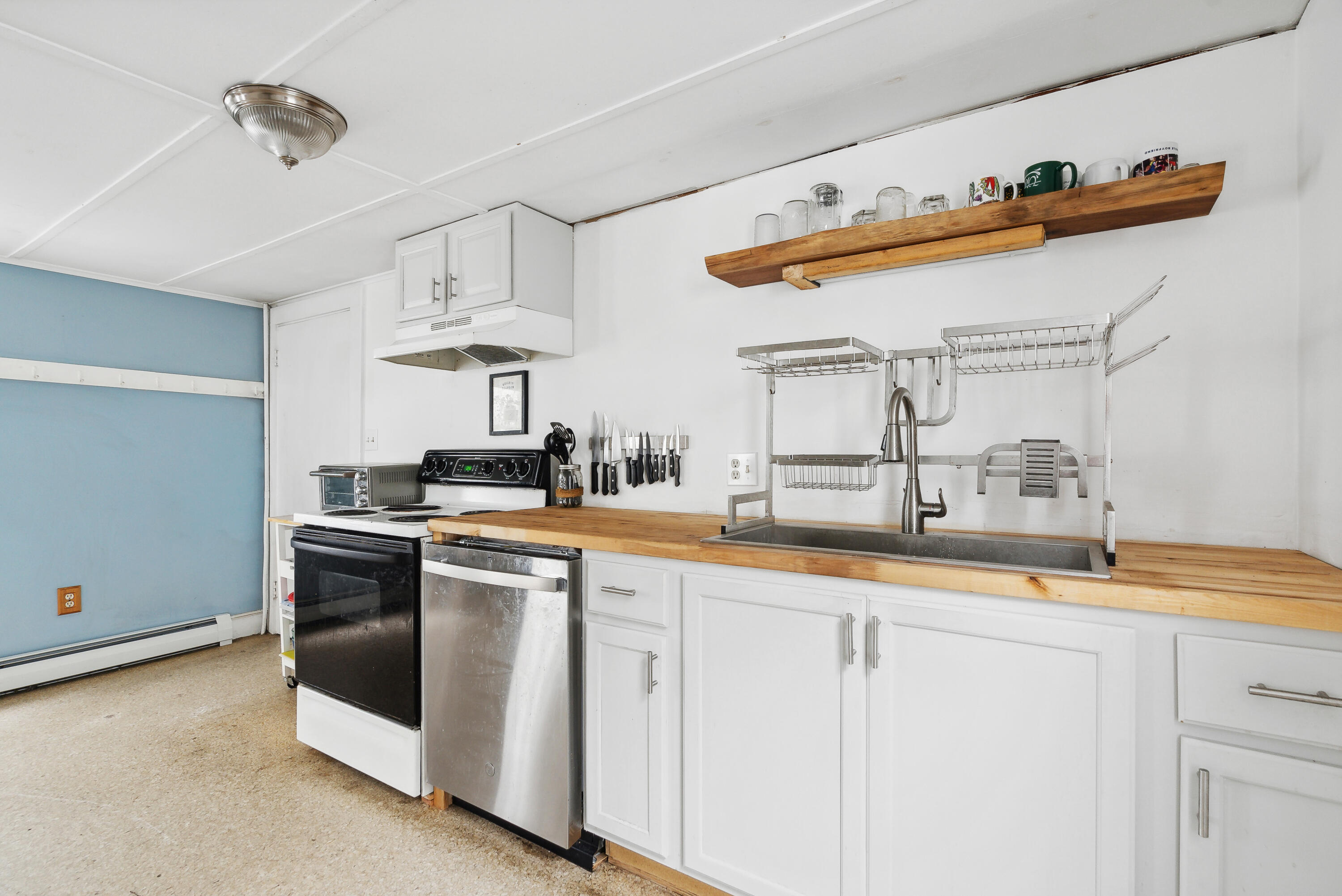 4 Romasco Lane Portland, ME 04101 - Photo 11 of 24 11