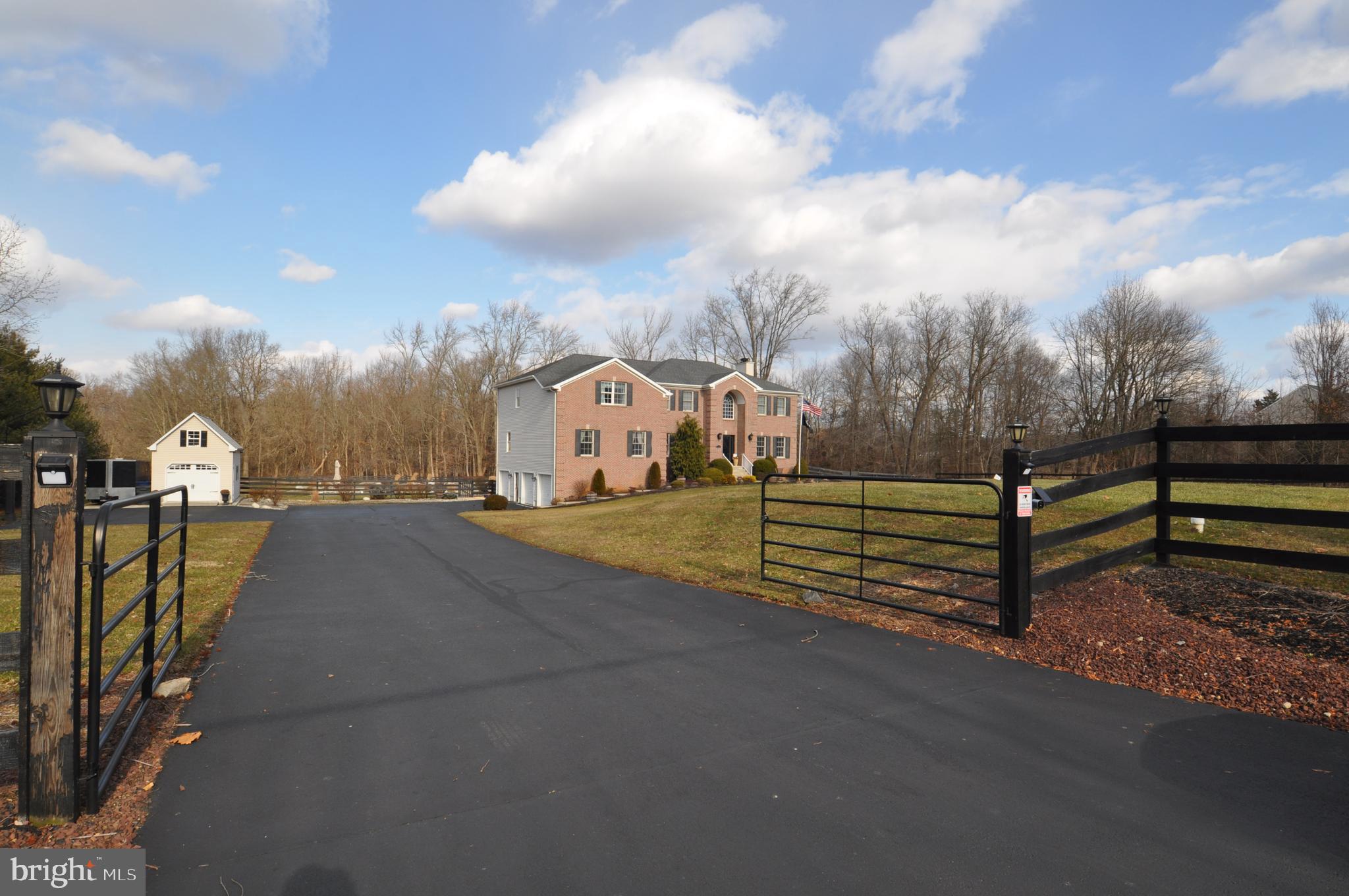 137 Springfield Meeting House Road Jobstown, NJ 08041 - Photo 1 of 67 Driveway entry