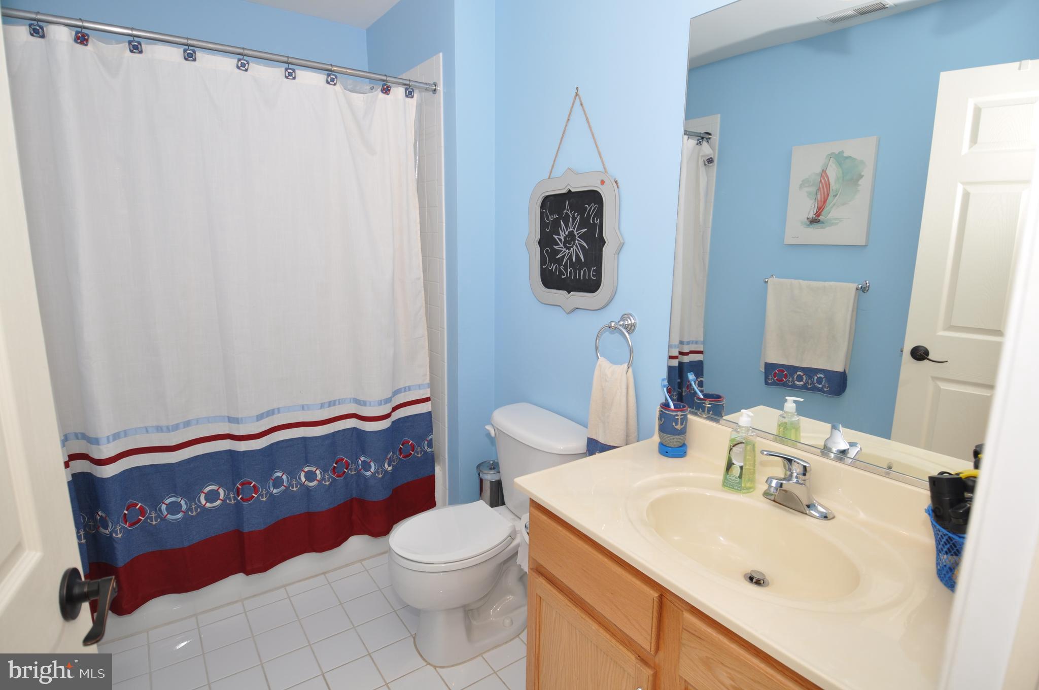 137 Springfield Meeting House Road Jobstown, NJ 08041 - Photo 33 of 67 2nd-floor bathroom