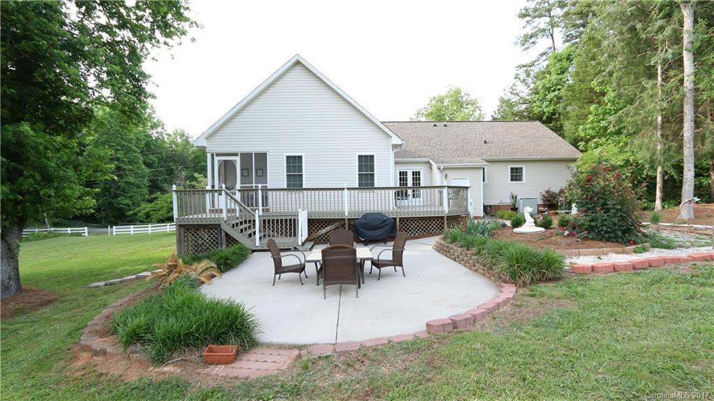 4517 Grove Road Charlotte, NC 28216 - Photo 20 of 24 Gallery Image 20