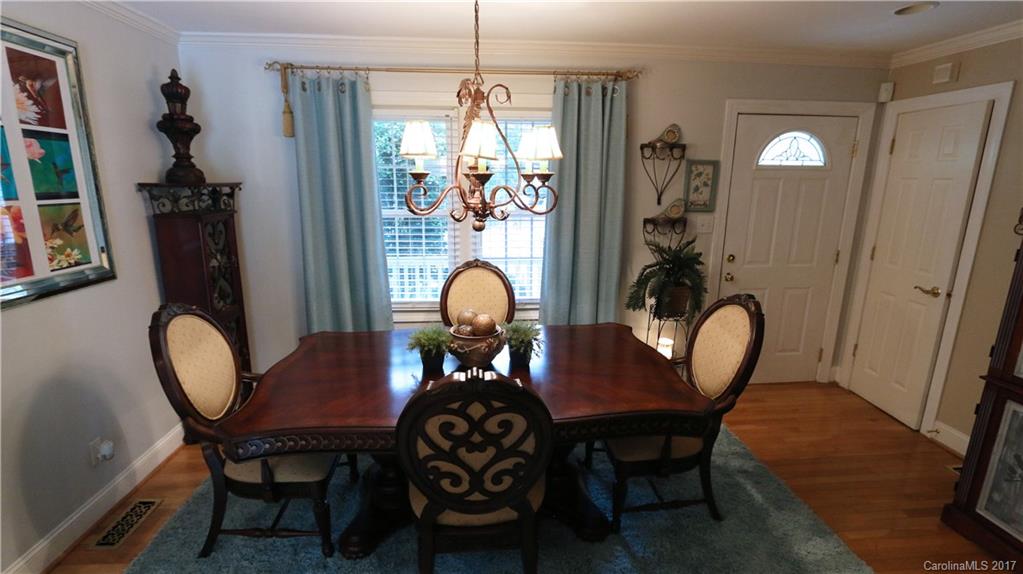 4517 Grove Road Charlotte, NC 28216 - Photo 3 of 24 Gallery Image 3