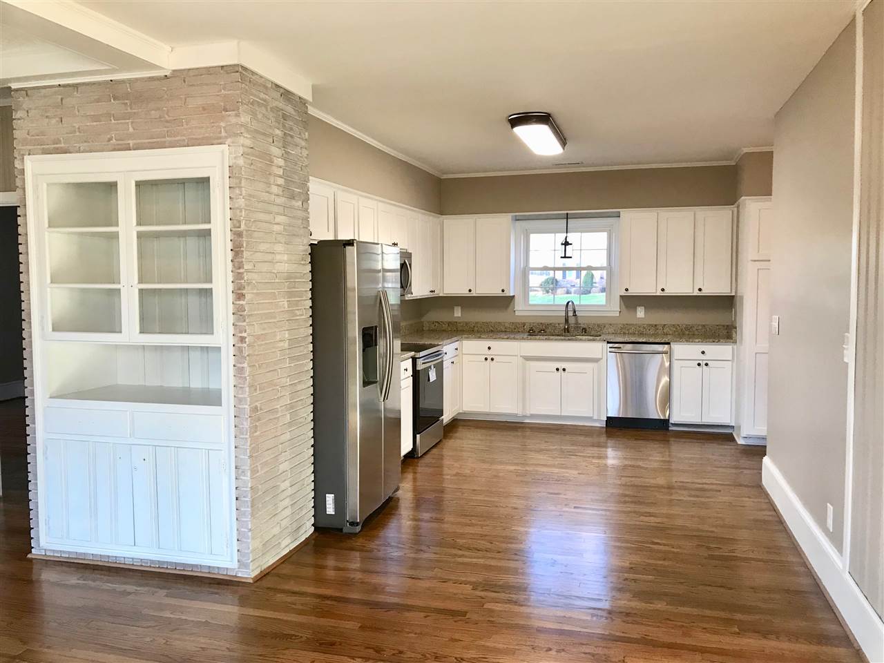 137 Ridgeway Road Spartanburg, SC 29301 - Photo 4 of 20 Gallery Image 4