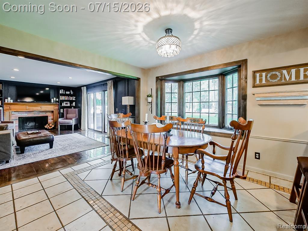 6730 Meadowlake Road Bloomfield Hills, MI 48301 - Photo 7 of 72