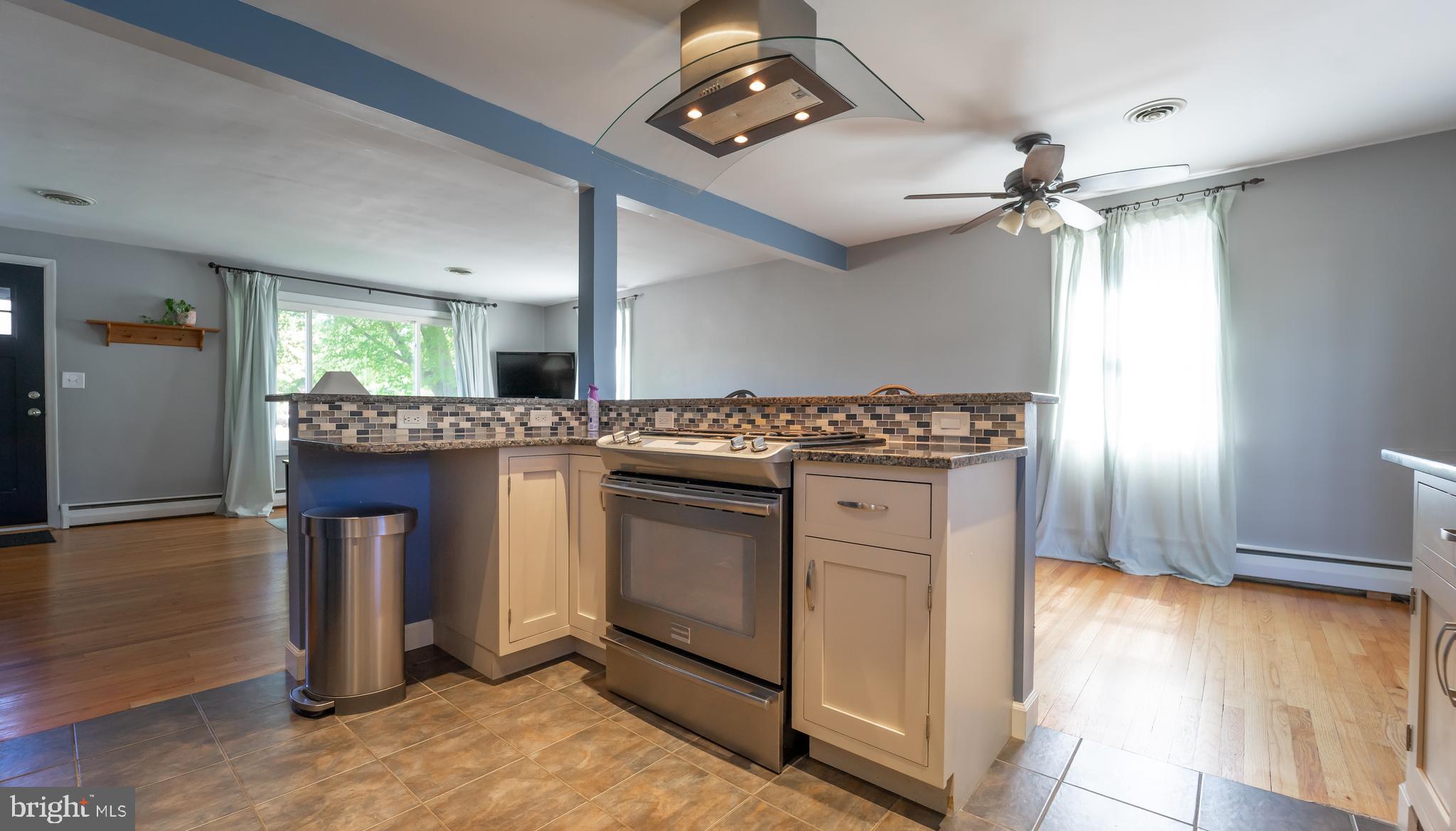 1923 Clifden Road Catonsville, MD 21228 - Photo 9 of 29 Gallery Image 9