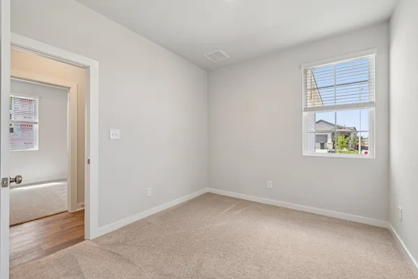 $2,100 | 113 Cutleaf, San Marcos, TX 78666