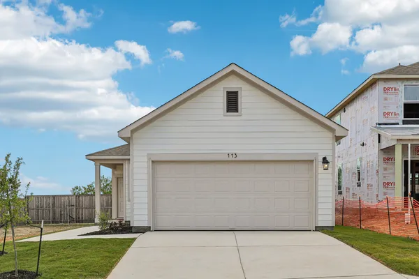 $2,100 | 113 Cutleaf, San Marcos, TX 78666