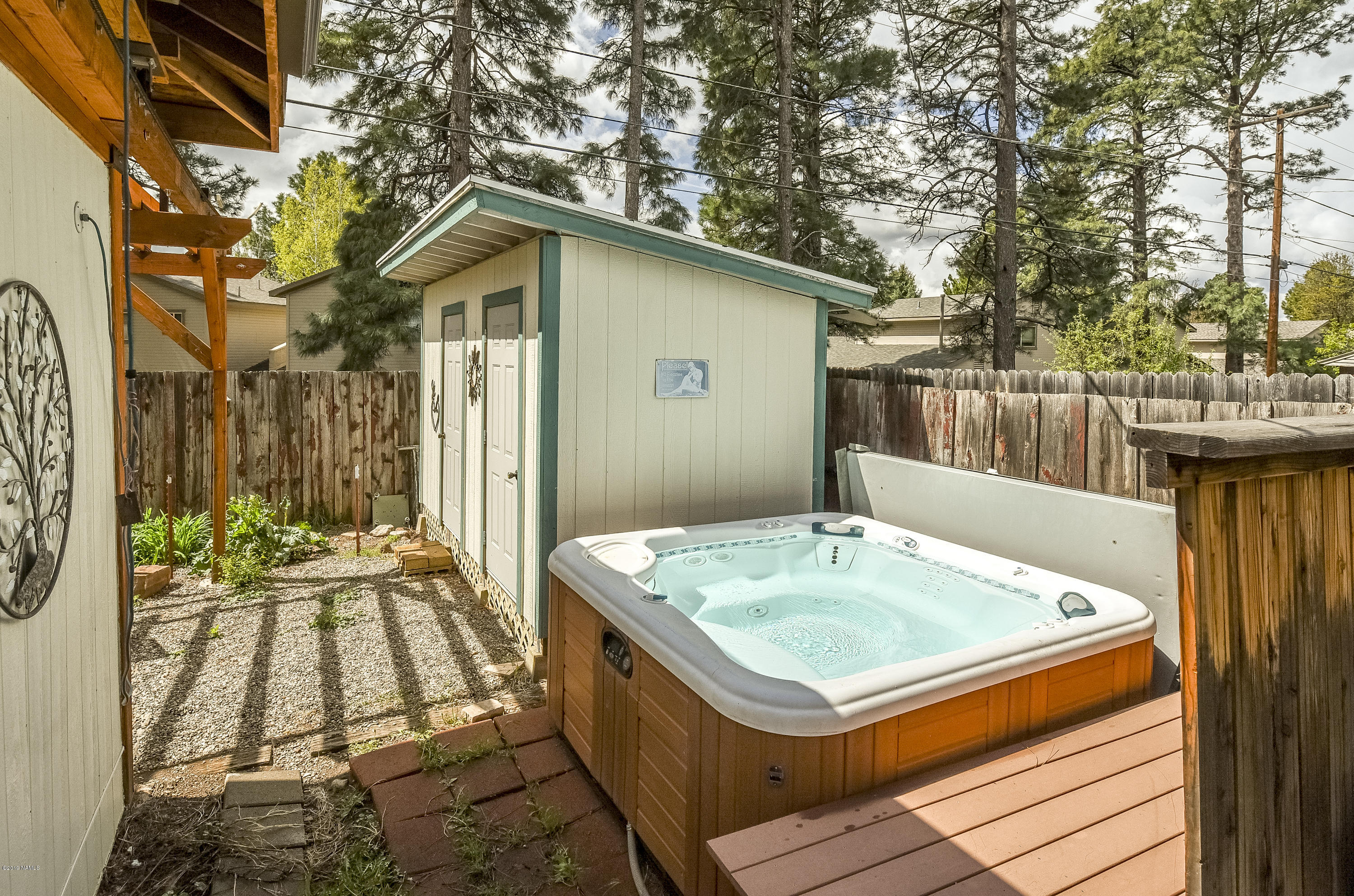 2435 East Lockett Road Flagstaff, AZ 86004 - Photo 24 of 25 Spa