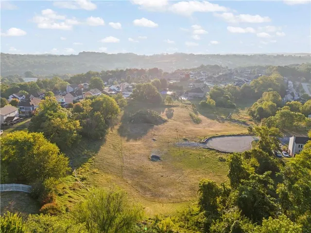 $165,000 | 2220 Watchfield Drive, South Park, PA 15129