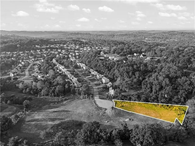 $165,000 | 2220 Watchfield Drive, South Park, PA 15129