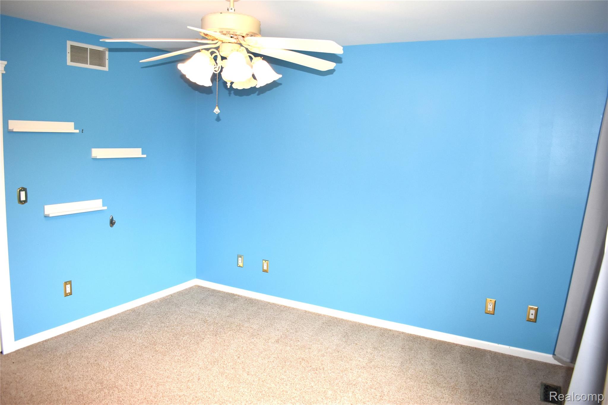 10155 Roberts Road Gregory, MI 48137 - Photo 10 of 28 DSC_0278.JPG