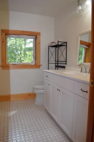 $2,400 | 46 Little River Road, Kingston, NH 03848