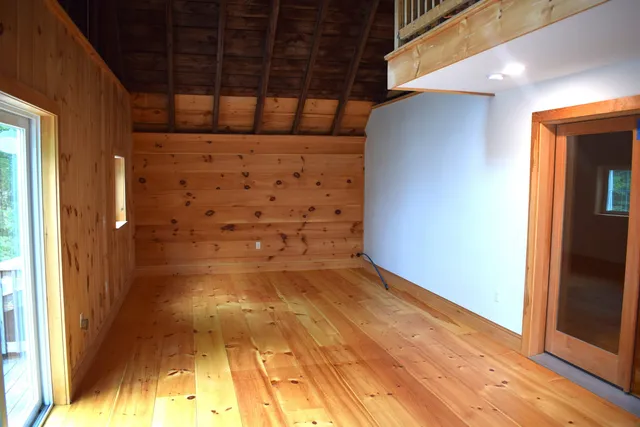 $2,400 | 46 Little River Road, Kingston, NH 03848