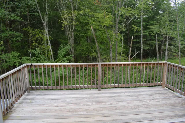 $2,400 | 46 Little River Road, Kingston, NH 03848