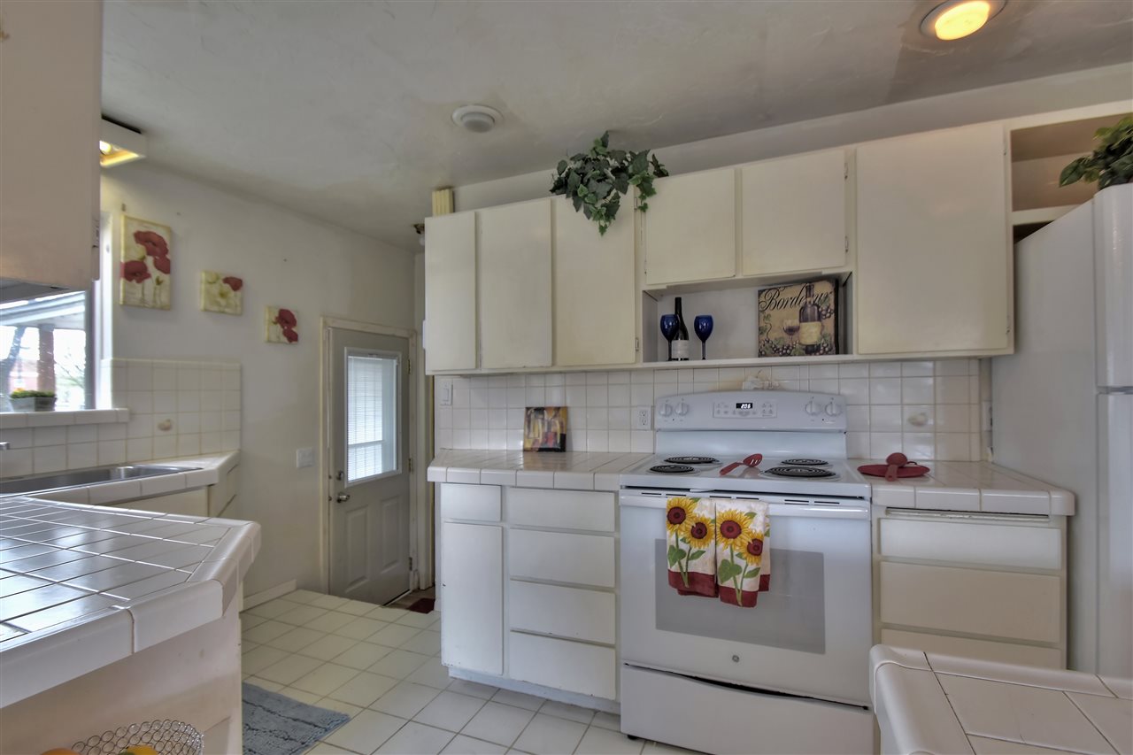 2803 North Stout Road Spokane Valley, WA 99206 - Photo 9 of 20