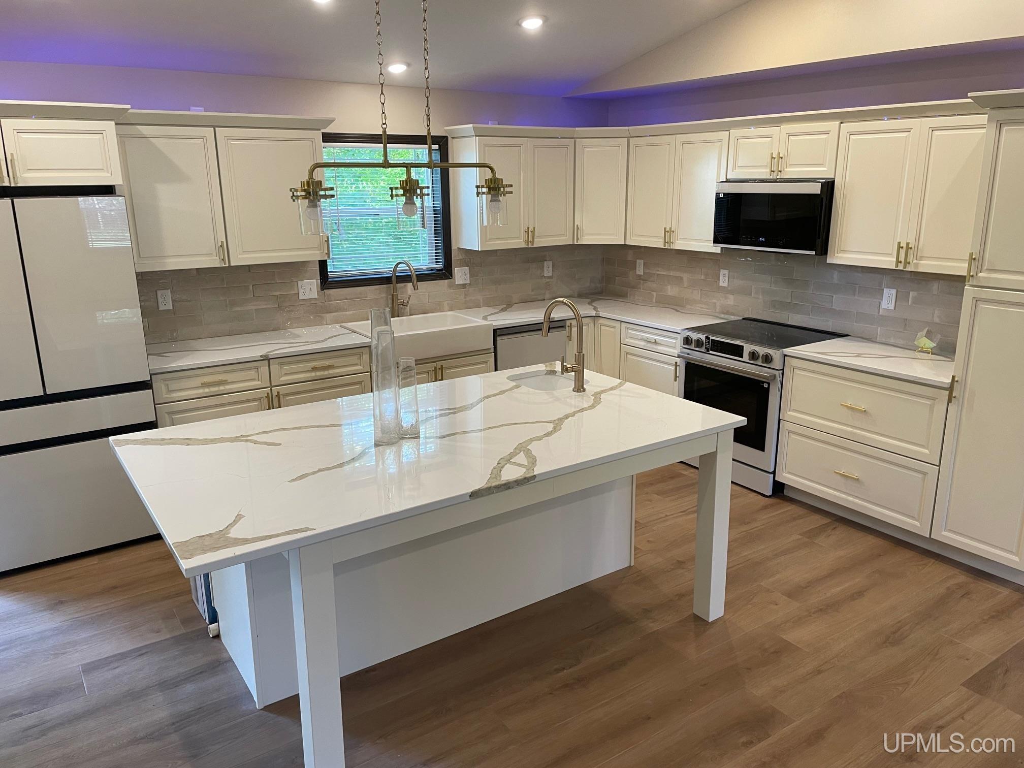 155 Brookton Road Marquette, MI 49855 - Photo 10 of 19