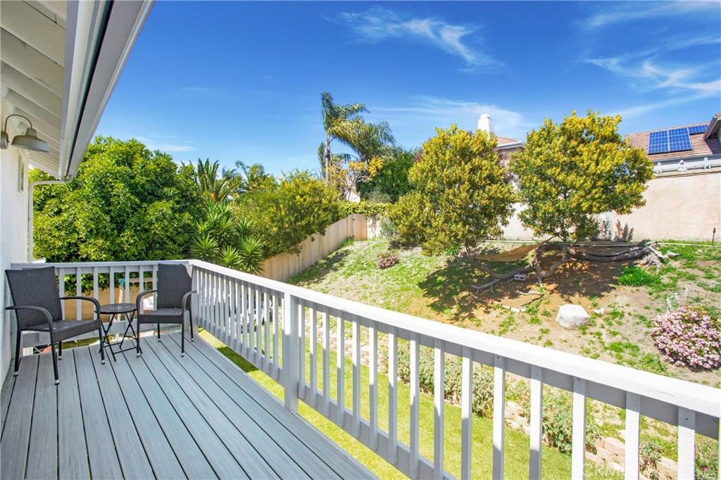 2865 Riachuelo San Clemente, CA 92673 - Photo 20 of 35 a view of a balcony with wooden floor