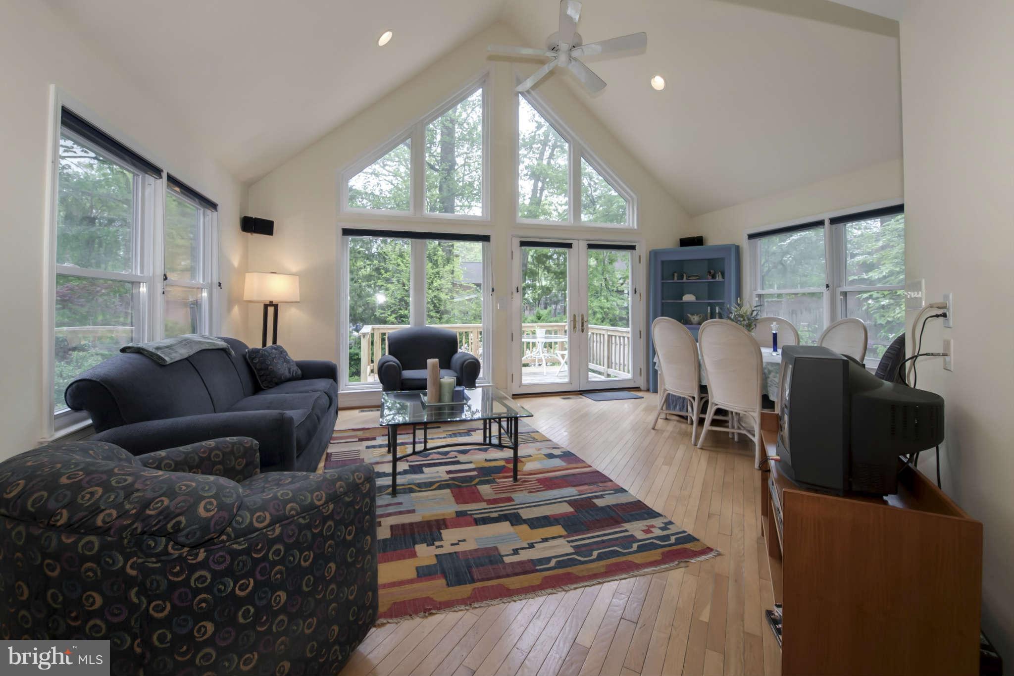 4505 Saul Road Kensington, MD 20895 - Photo 11 of 30 Family Room