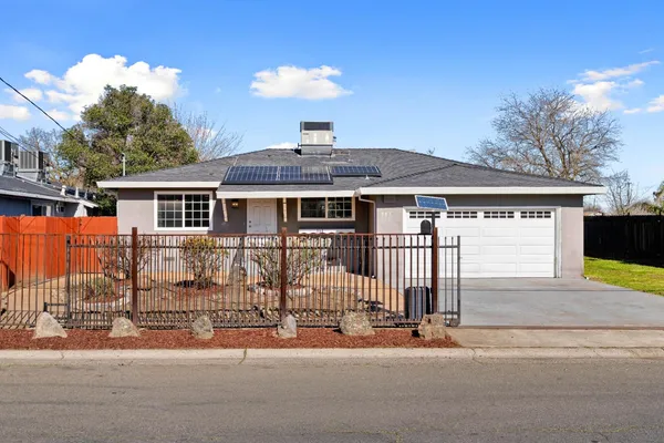 $400,000 | 361 Ford Road, Sacramento, CA 95838