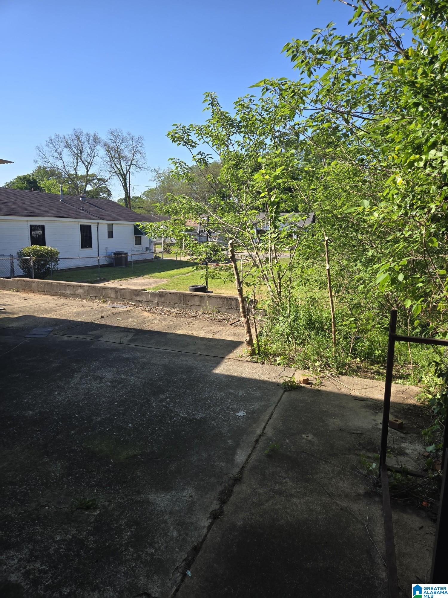 346 Kahn Street Montgomery, AL 36104 - Photo 3 of 23