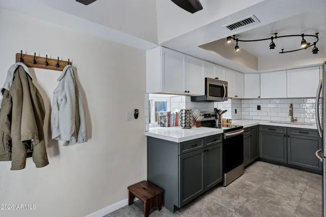 $425,000 | 1832 South River Drive, Tempe, AZ 85281