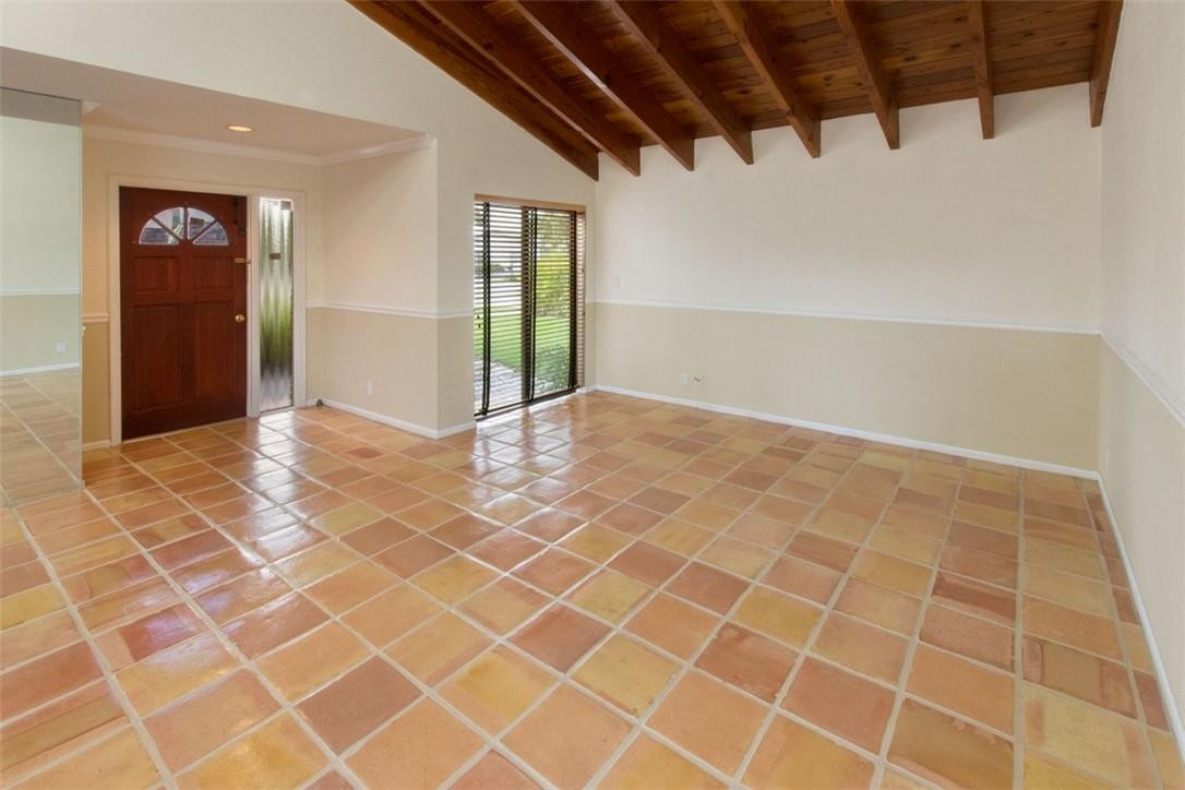 19554 Sea Pines Way Boca Raton, FL 33498 - Photo 10 of 26 an empty room with entrance