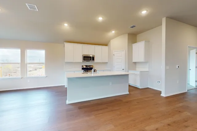 $384,990 | 9300 Furman Drive, Austin, TX 78747