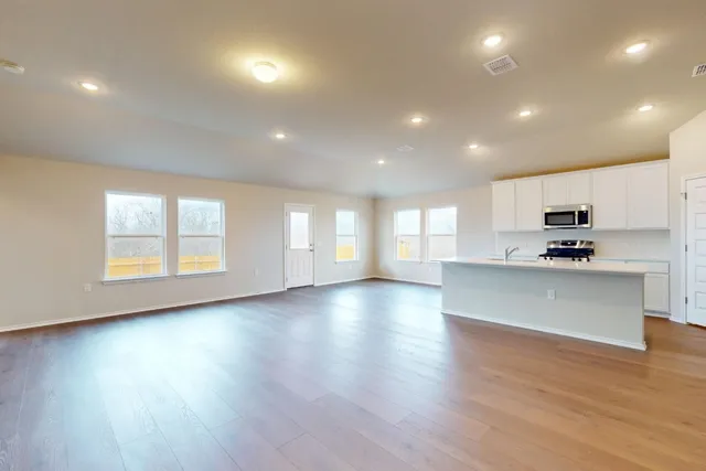 $384,990 | 9300 Furman Drive, Austin, TX 78747