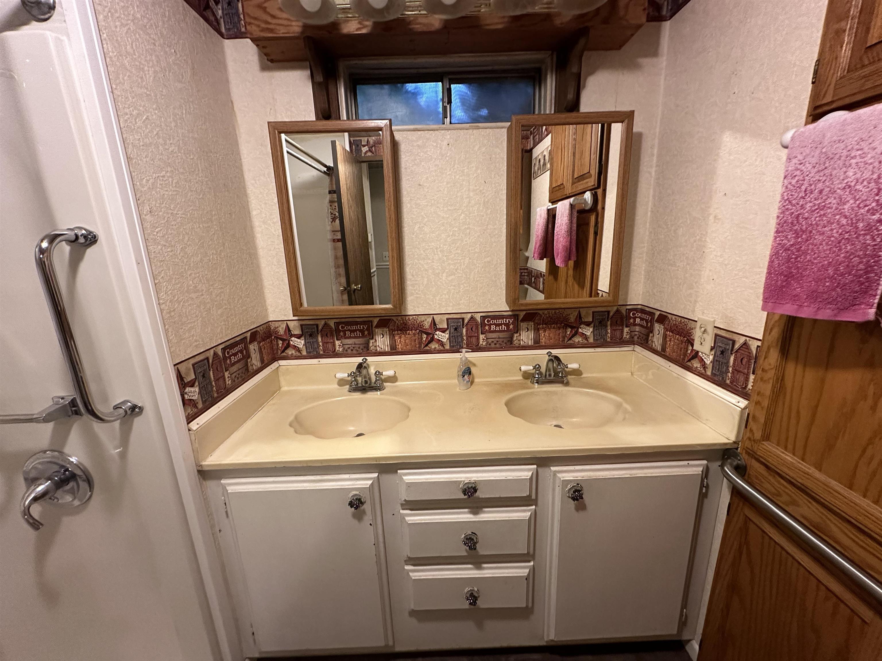 21 Parey Avenue Red Bluff, CA 96080 - Photo 27 of 36