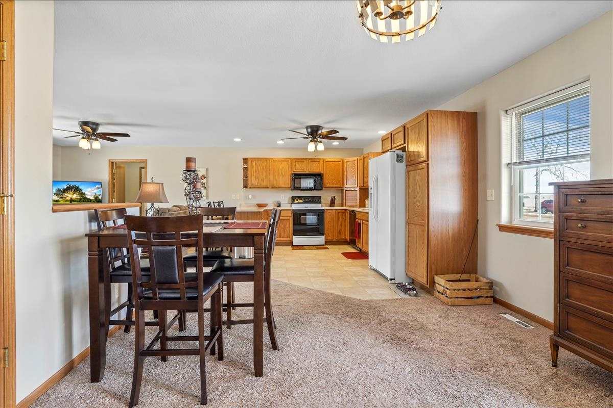 25704 Golden Pond Road Southeast Lone Tree, IA 52755 - Photo 3 of 27 Gallery Image 3