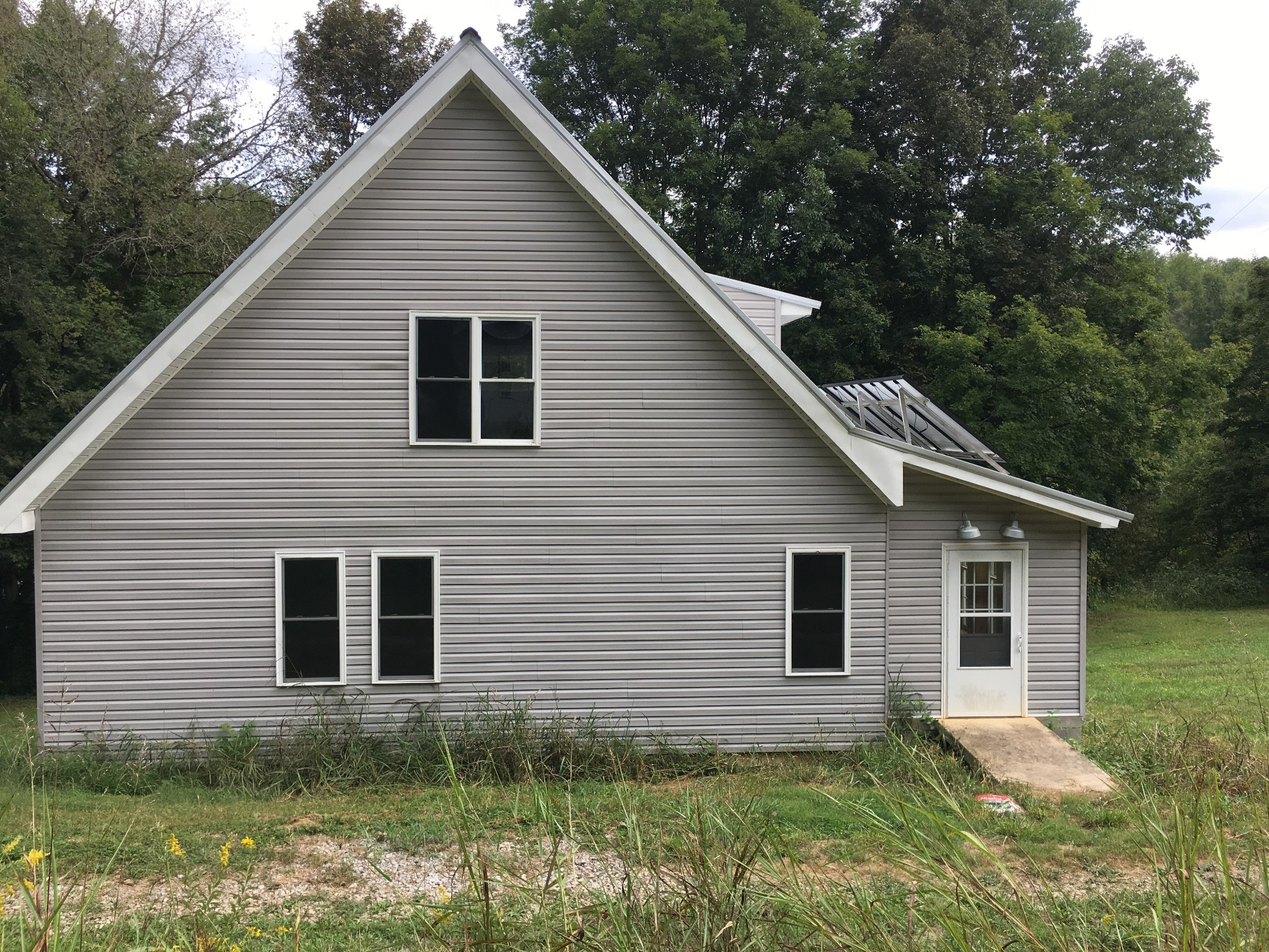 322 Neal Road Belvidere, TN 37306 - Photo 4 of 11 Gallery Image 4