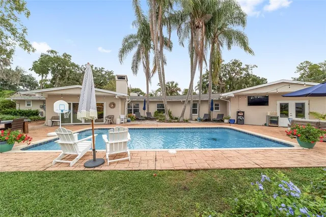 $849,000 | 1014 Southeast 13th Avenue, Ocala, FL 34471